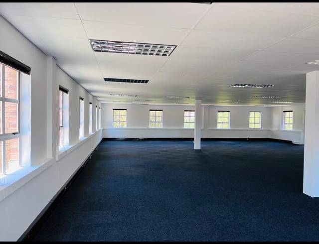 360M² OFFICE TO LET IN FOURWAYS